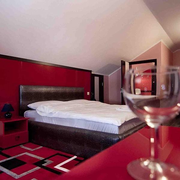 Imperial Hotel Кишинев Стая снимка