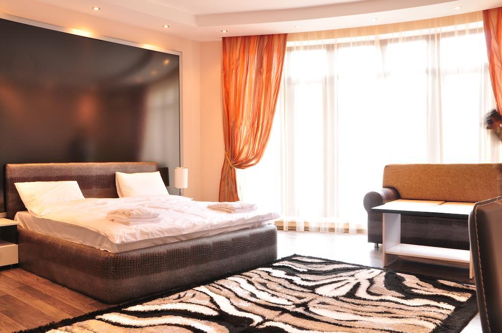 Imperial Hotel Кишинев Екстериор снимка